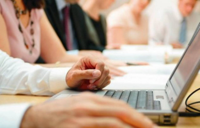 Λεφτά υπήρχαν… για τις υπερωρίες