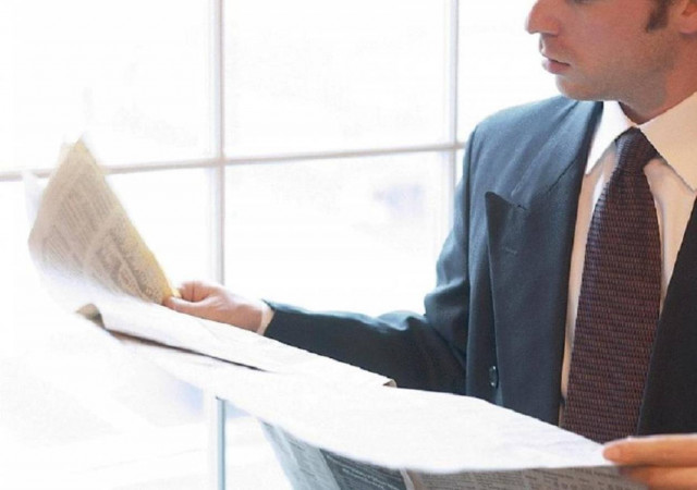 Ο Κυριακάτικος Τύπος ξεφυλλίζει… τη χρεοκοπία