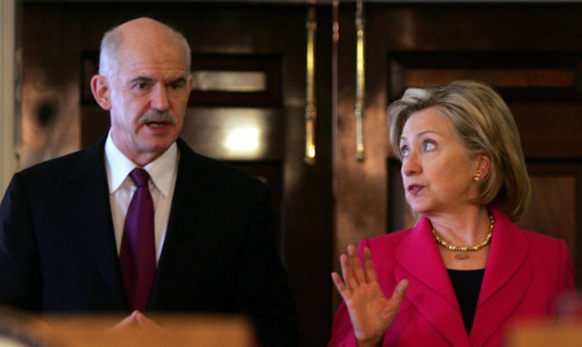 Τα πάντα-όλα στη Χίλαρι για ένα κομμάτι ψωμί