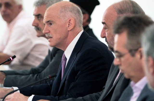 Πυρετός διαβουλεύσεων, άλλοι όμως αποφασίζουν...