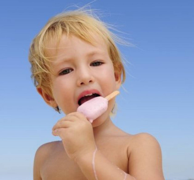 Φαγητό στην παραλία