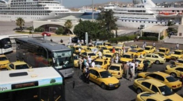 Αλλάζουν στάση οι οδηγοί ταξί