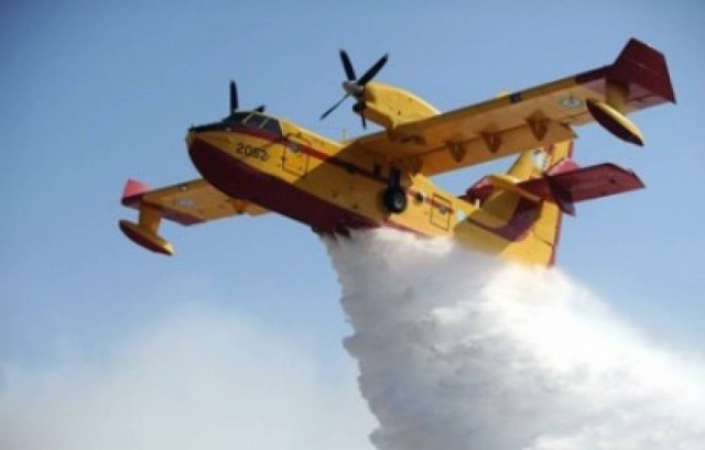 Συνεχίζει να καίει η "εισαγόμενη" πυρκαγιά από την Αλβανία