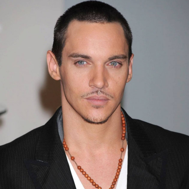 Διάσημα γενέθλια, διάσημες ατάκες και όλα όσα δεν ξέρατε