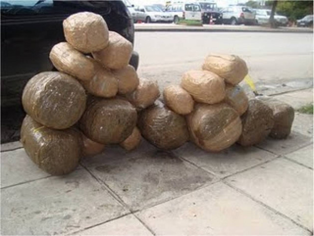 "Ψάρεψαν" 400 κιλά ναρκωτικά