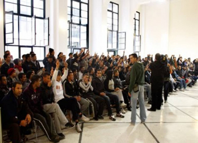 Φυλλάδιο Βαβέλ για τους μετανάστες