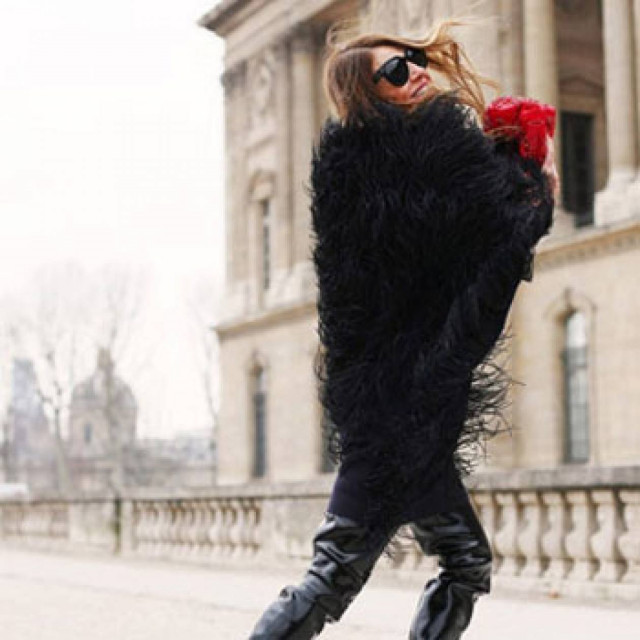 H Anna Dello Russo σας λέει τι να πάρετε στις διακοπές