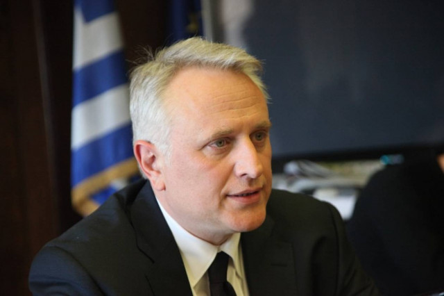 Χτυπούν τον Ραγκούση για να πλήξουν τον πρωθυπουργό