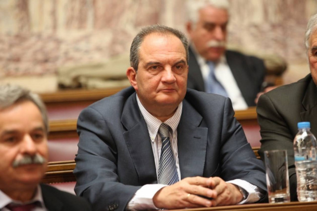 Πρωτομηνιά με το «φάντασμα» του Καραμανλή για τη «Συγγρού»