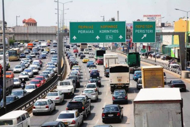 Η οδήγηση στην κίνηση προκαλεί προβλήματα υγείας