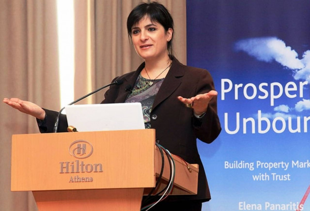 Διαψεύδει η Παναρίτη ότι δήλωσε Αμερικανίδα