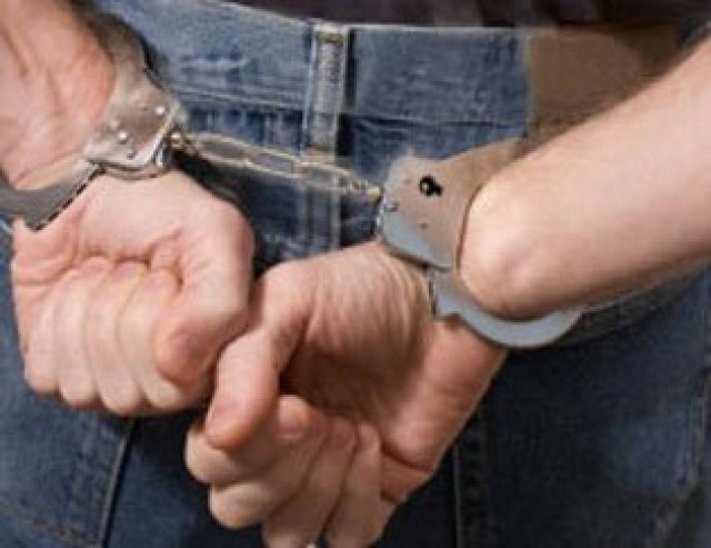 Στα χέρια της αστυνομίας ληστής ύστερα από καταδίωξη
