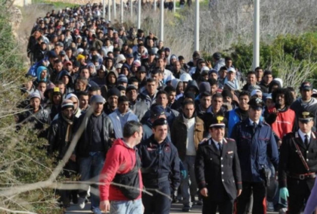 Η Ιταλία επιτίθεται στο ΝΑΤΟ για τους πρόσφυγες