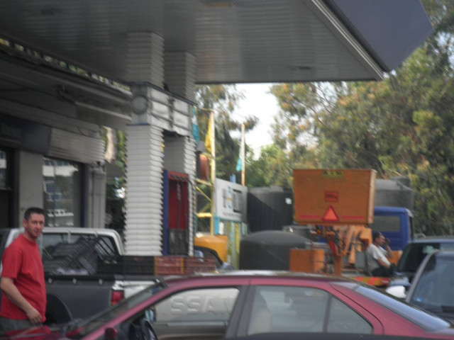 Εξιχνιάστηκε η ληστεία σε πρατήριο καυσίμων στο Λουτράκι