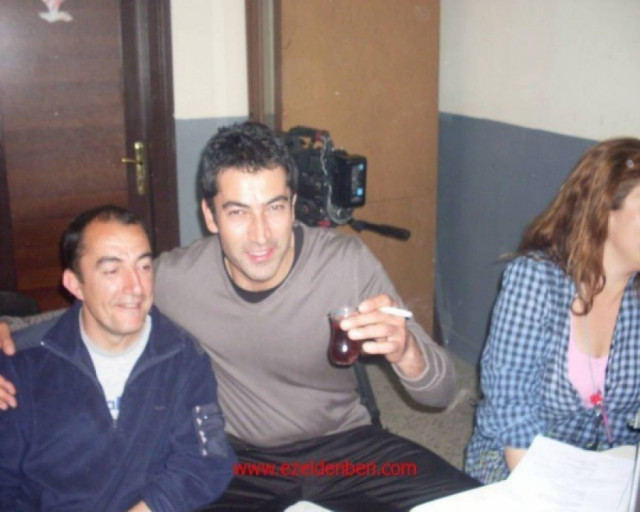 Στα παρασκήνια του EZEL