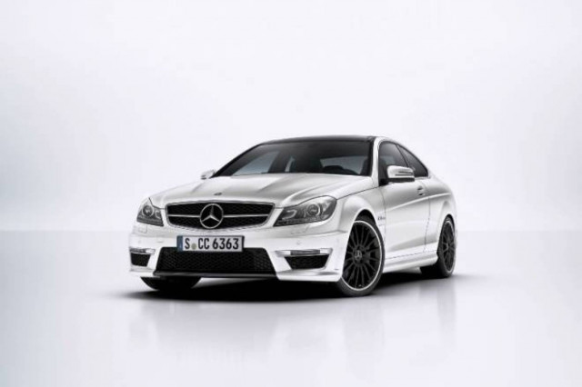 Τρία φιλμ για την C63 AMG Coupe