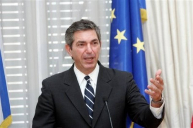 Η «συγκίνηση» Λαμπρινίδη και η απούσα εξωτερική πολιτική