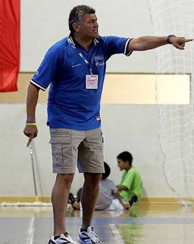 Ικανοποίηση για την παραμονή