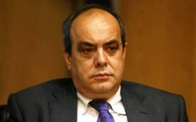 Ξήλωσαν τον Τσιόκα