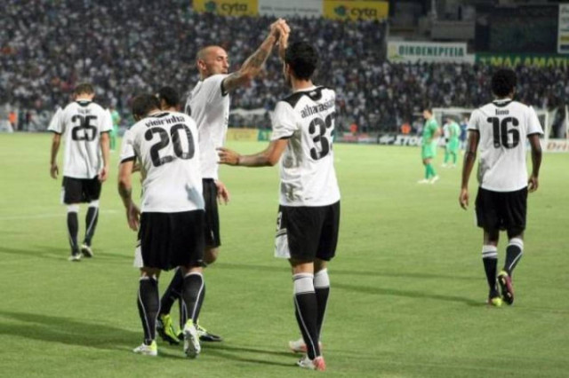 «Αγκαλιά» με την πρόκριση