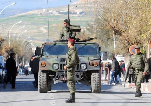 Συγκρούσεις δυνάμεων της Τυνησίας με ενόπλους