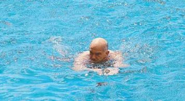 Λυμένα όλα τα προβλήματα, σε διακοπές ο πρωθυπουργός!