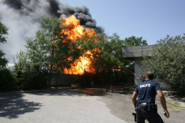 Συμβαίνει τώρα: Μεγάλη πυρκαγιά στη Λίμνη Ευβοίας