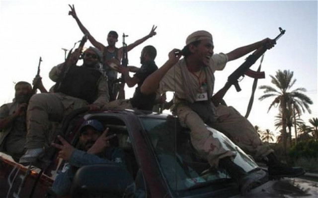 Πολιορκούν την οικία του Καντάφι