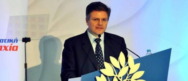 ΔΗ.ΣΥ κατά Βενιζέλου για το ΦΠΑ