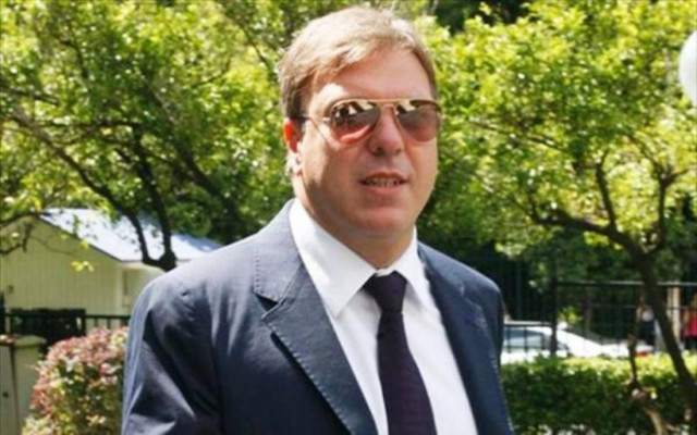 Λήστεψαν τον Πεταλωτή στις διακοπές του