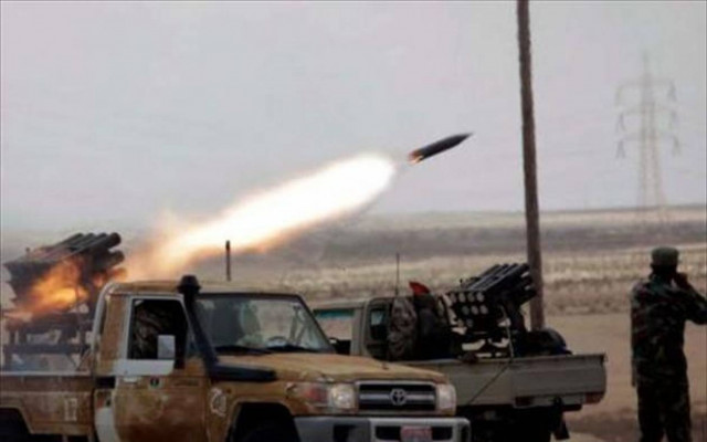 "Πέφτουν μαχόμενες" οι δυνάμεις του Καντάφι