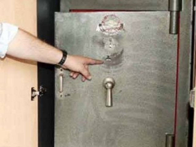 Διπλή ληστεία σε νοσοκομεία στην Πάτρα