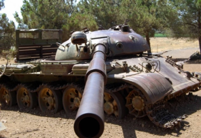 Συρία: Τεθωρακισμένα πολιορκούν την Ραστάν