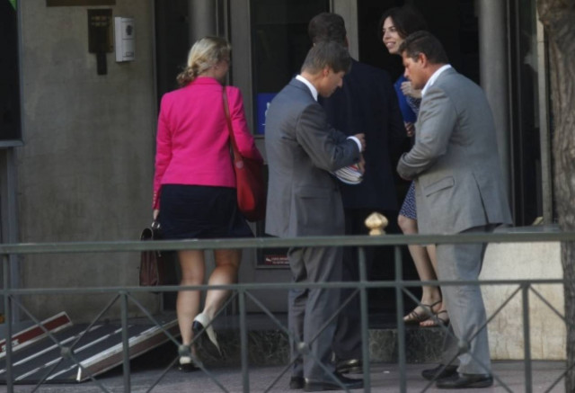 Νέο «ψαλίδι» στους μισθούς του δημοσίου