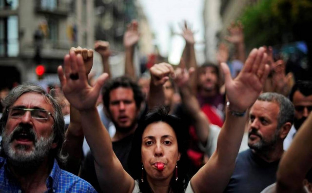 Στους δρόμους ξανά οι Ισπανοί Αγανακτισμένοι