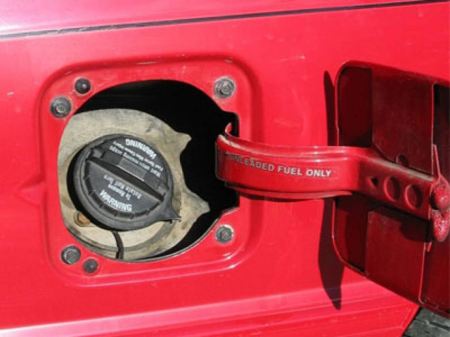 Έκλεβαν καύσιμα συστηματικά