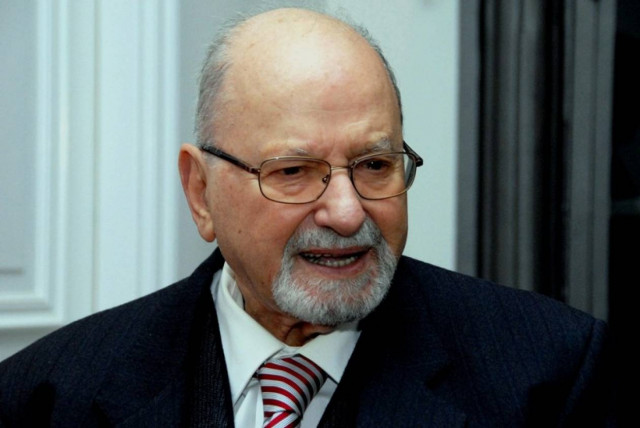 Το απόγευμα η πολιτική κηδεία του Λ. Κύρκου