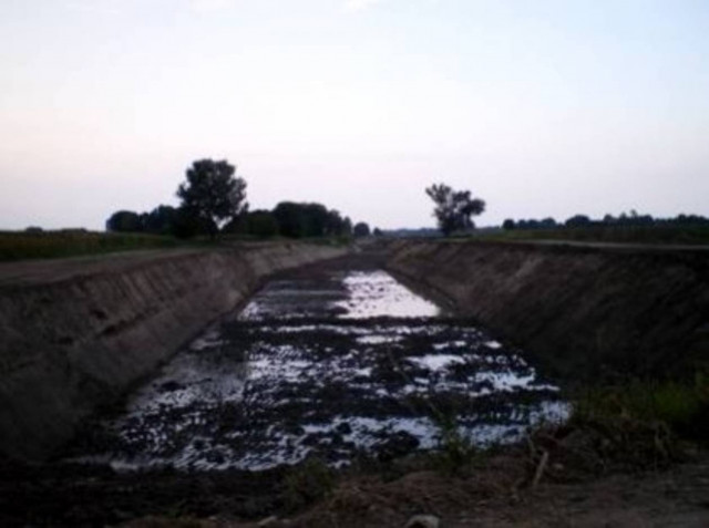 Η πρώτη φωτογραφία από την τάφρο στον Έβρο