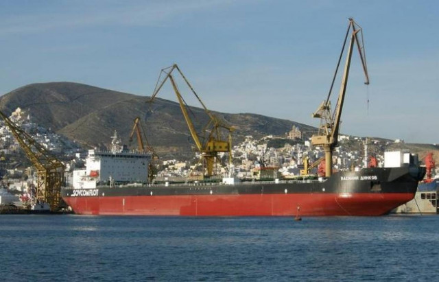 Τραυματισμός ναυτεργάτη στη Σύρο