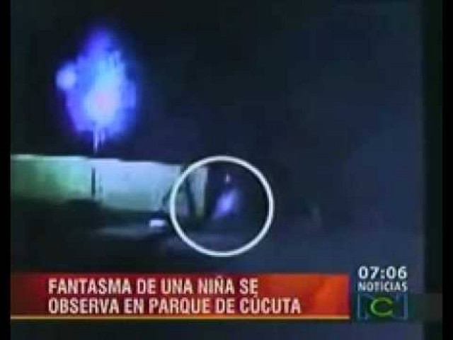 Φάντασμα κοριτσιού τρομοκρατεί μια γειτονιά