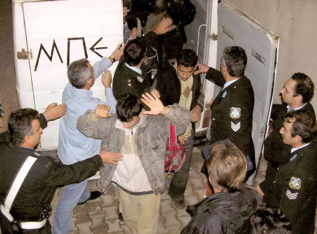 Συνελήφθη διακινητής λαθρομεταναστών στην Τρίπολη