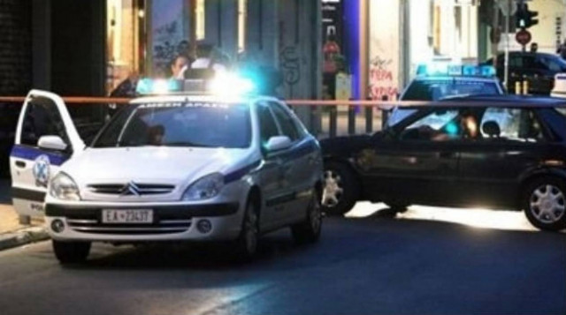 Πτώμα γυναίκας στη μέση του δρόμου