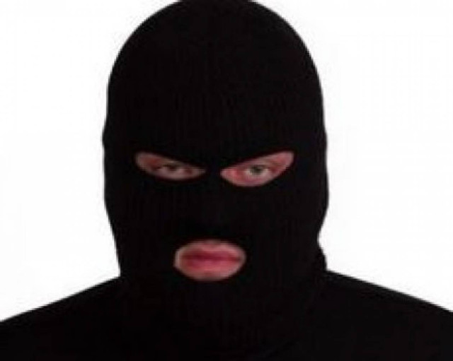 Δεν τους έφτανε η ληστεία το έκαναν και "λαμπόγυαλο" το Σουπερμάρκετ