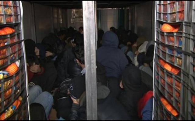 Εξαρθρώθηκε κύκλωμα διακίνησης λαθρομεταναστών