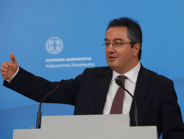 Μόσιαλος: Δεν κυβερνάς με τις δημοσκοπήσεις