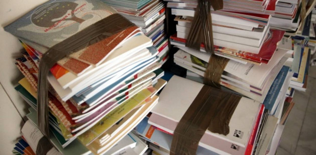 Αγριεύει η κόντρα για τα σχολικά βιβλία