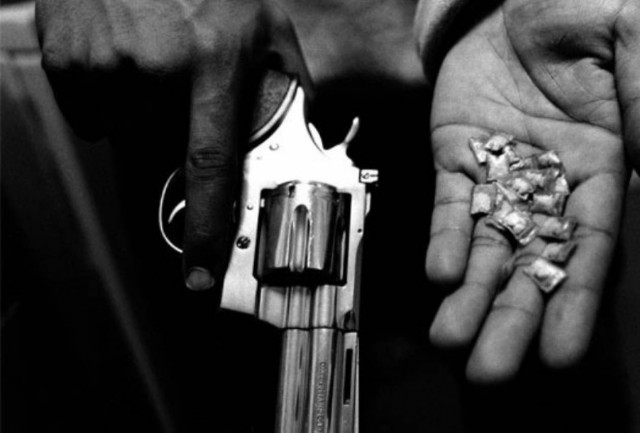 Πυροβόλησαν πεζό στο χέρι