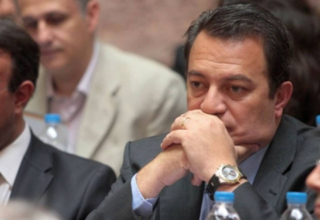 Έκλεισε το μάτι στη Νεολαία ο Στυλιανίδης