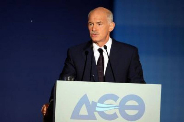 «Τρομαγμένος» και αμήχανος ο Γ. Παπανδρέου στη ΔΕΘ