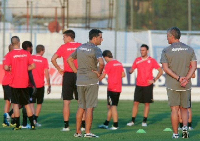 Μέσα «Κάνιο», Τζιμπούρ, έξω ο «Φέτφα»